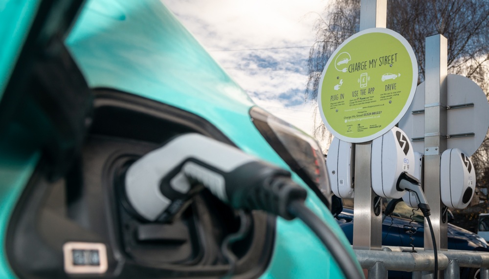 Guide to on-street charging in the UK
