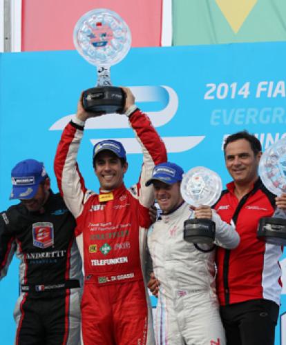 Lucas di Grassi wins first Formula E race in dramatic fashion